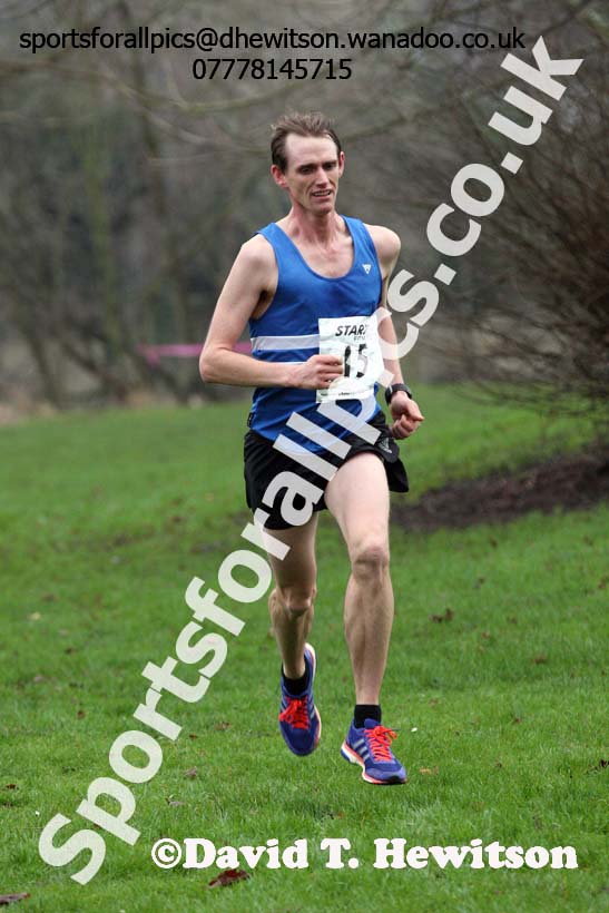 Morpeth Harriers 11k Road Race. Photo: David T. Hewitson/Sports for All Pics